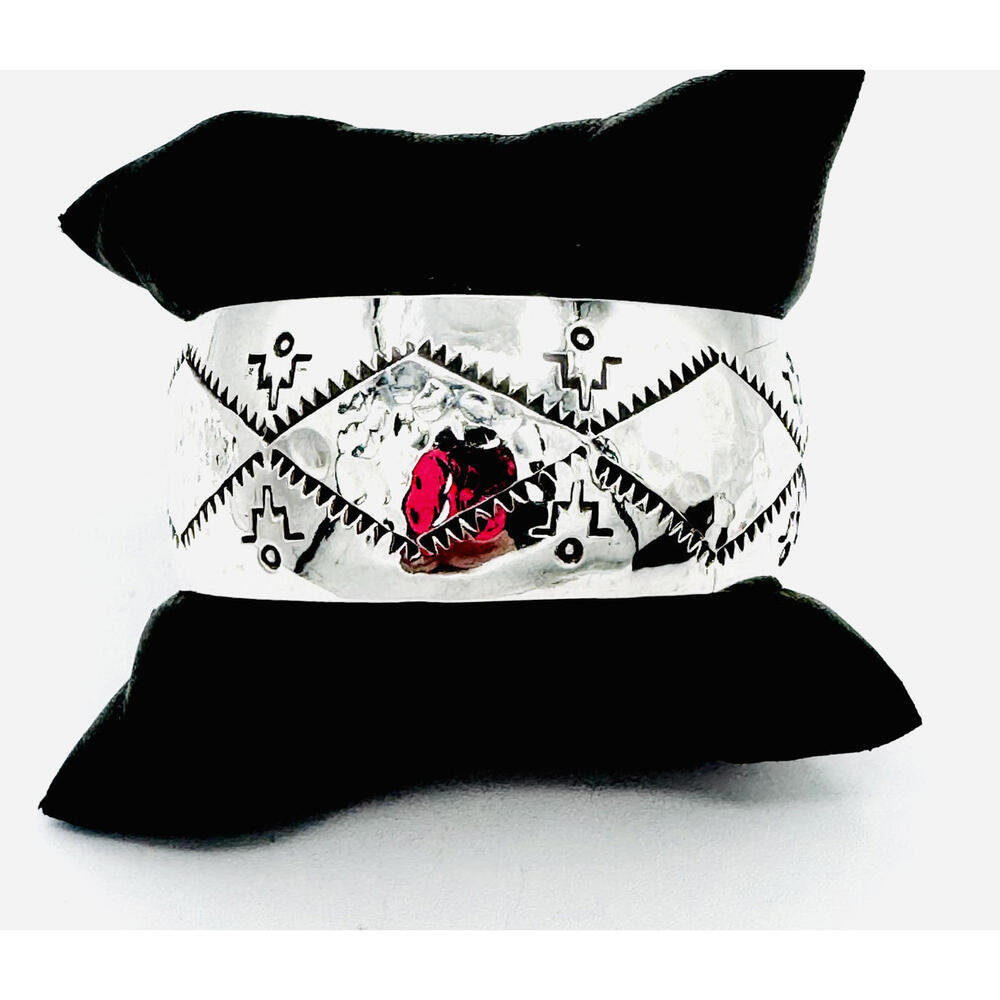 Navajo Wilbur Tracy (signed "Tracy") hammered  &etched sterling silver cuff